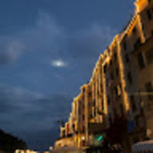 Meet your Posher, Debino